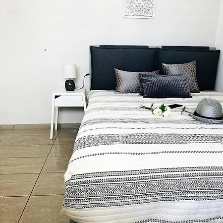 Cozy Snuggle- 2min To Beach, 6min Walk To Old Town * Chania (Crete)