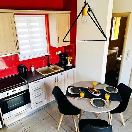 Cozy Snuggle- 2min To Beach, 6min Walk To Old Town Apartment *