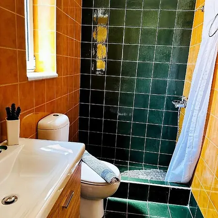 Cozy Snuggle- 2min To Beach, 6min Walk To Old Town Chania (Crete)