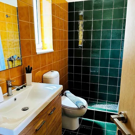 Cozy Snuggle- 2min To Beach, 6min Walk To Old Town Apartament *